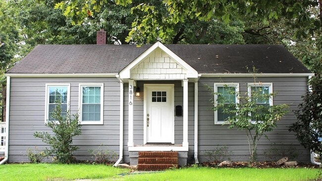 Photo - 3816 The Plaza