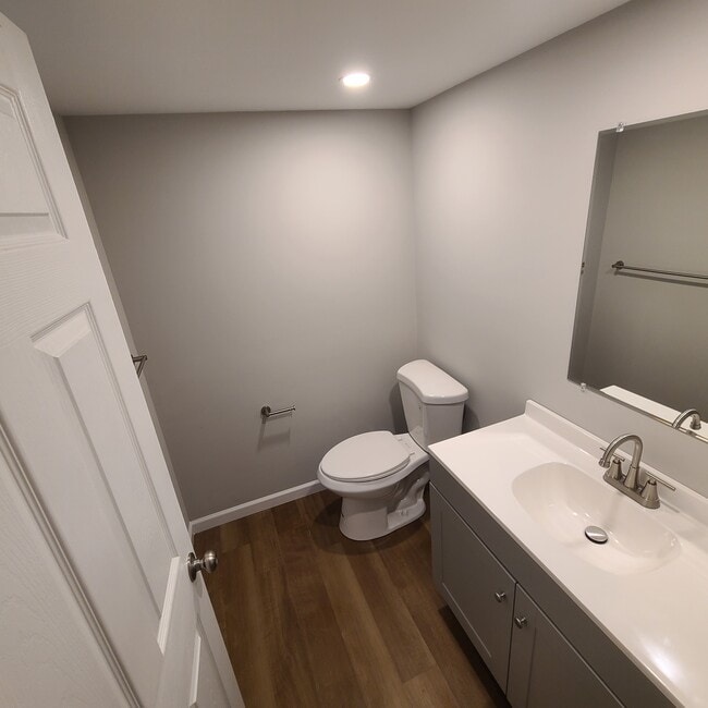 Photo - 1331 Narragansett St