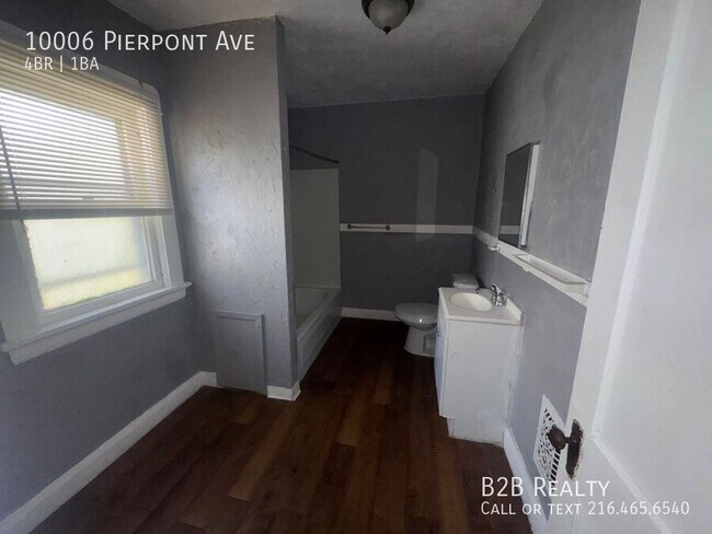 Photo - 10006 Pierpont Ave