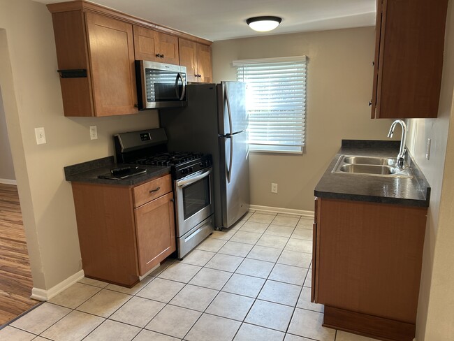 Photo - 94 Hinchey Ave