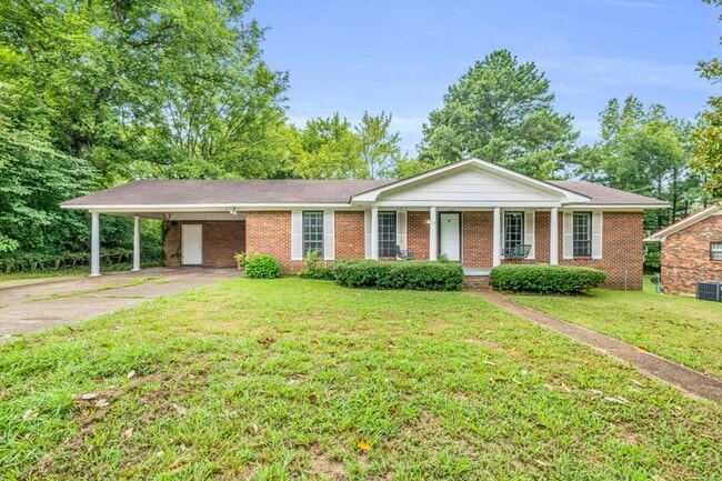 Photo - 1007 Eisenhower Dr