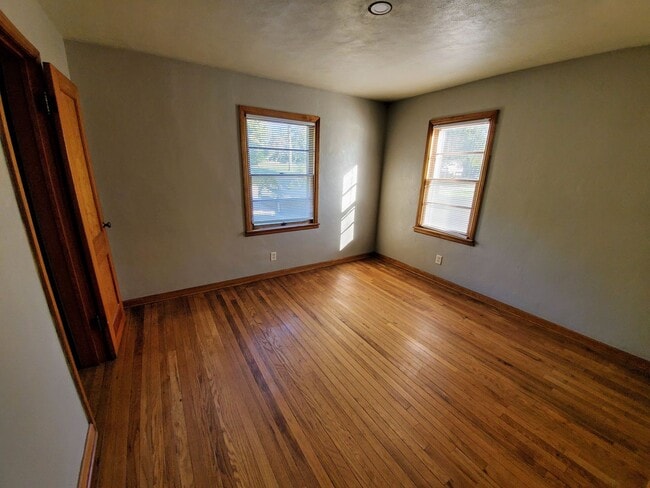 Photo - 117 N Bryan Ave Unit 2 Bed