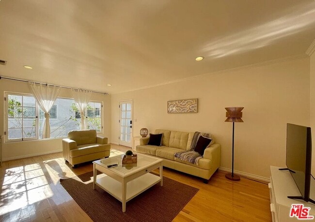 Photo - 834 Lincoln Blvd Unit 2A