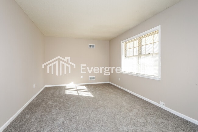 Photo - 4996 Harrington Ave