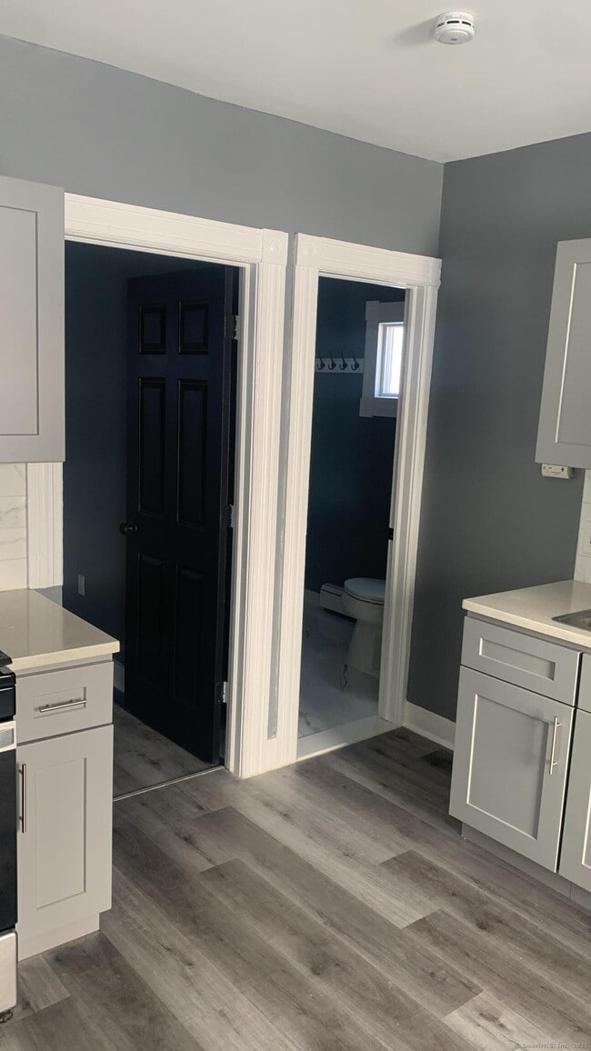 Photo - 53 Thorn St Unidad 1st Fl.