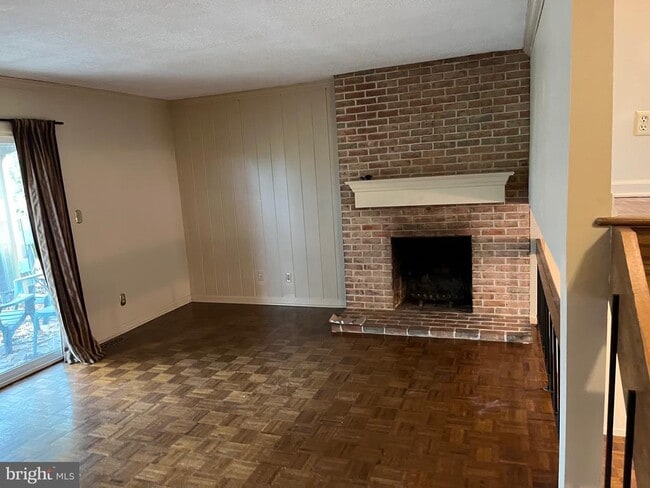 Photo - 70 Winged Foot Dr