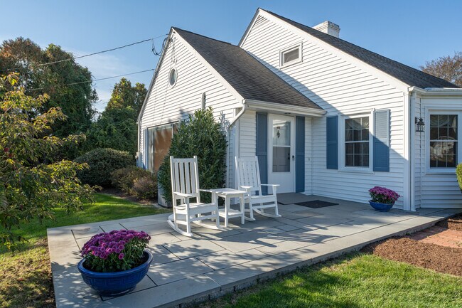 Photo - 14 Neptune Ave