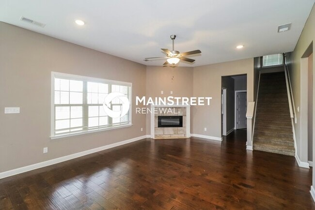 5 Bedroom Pet-Friendly Home in Oakland, TN with Main Street Renewal