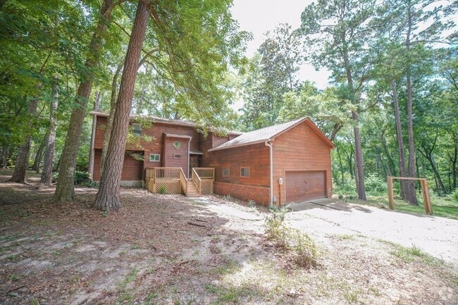 Building Photo - 2020 Cynthia Dr Rental