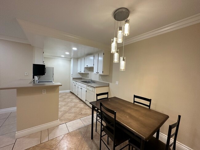 Photo - 227 Woodland Pky