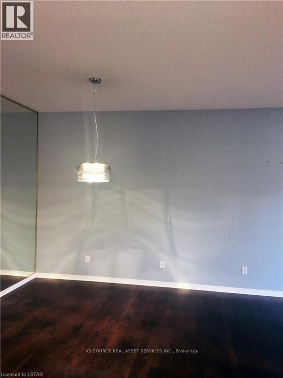 Photo - 205 N Centre Rd