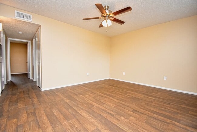 Photo - 1308 Jacksonville Dr