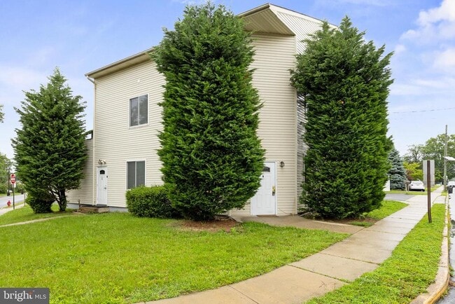 Photo - 7 E Mill Rd Apartment