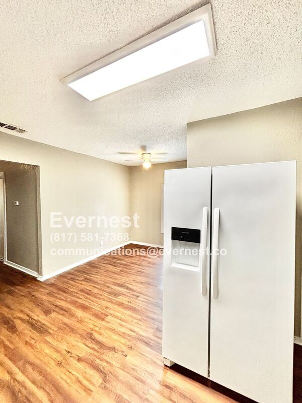 Photo - 2923 Azle Ave Unidad A