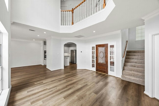 Photo - 1723 Gingerleaf Ln