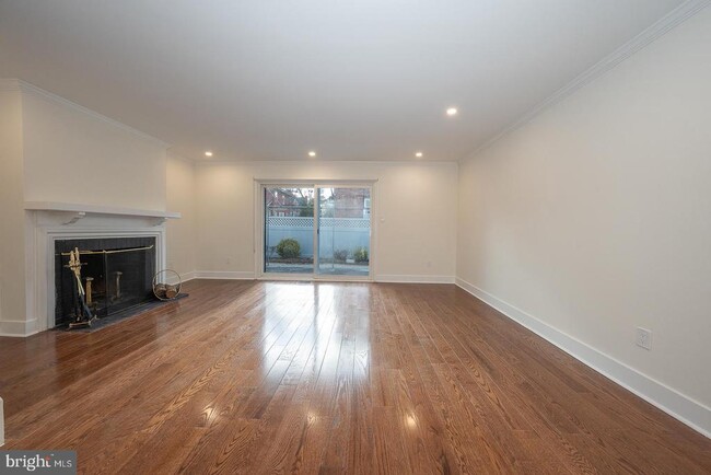 Photo - 15 Llanfair Rd