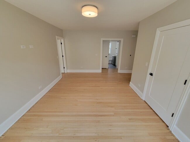 Photo - 6418 N Richmond St Unit 3A