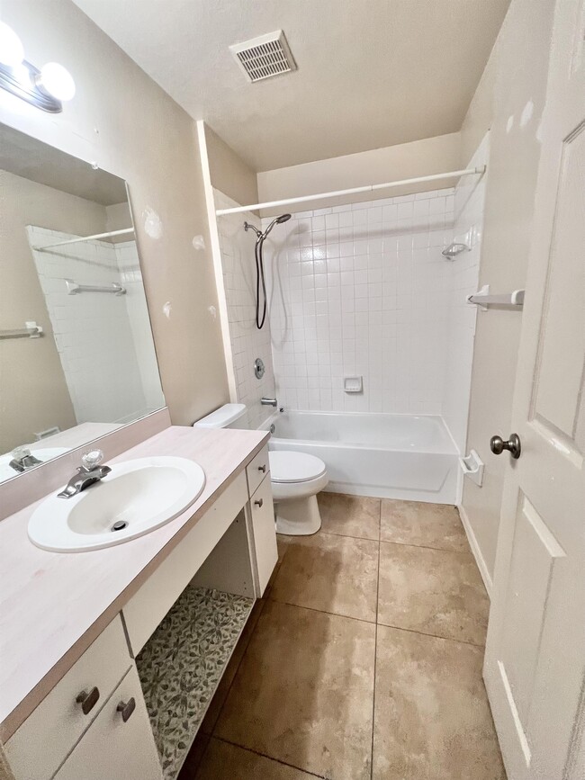 Photo - 17607 Cypress Point Rd