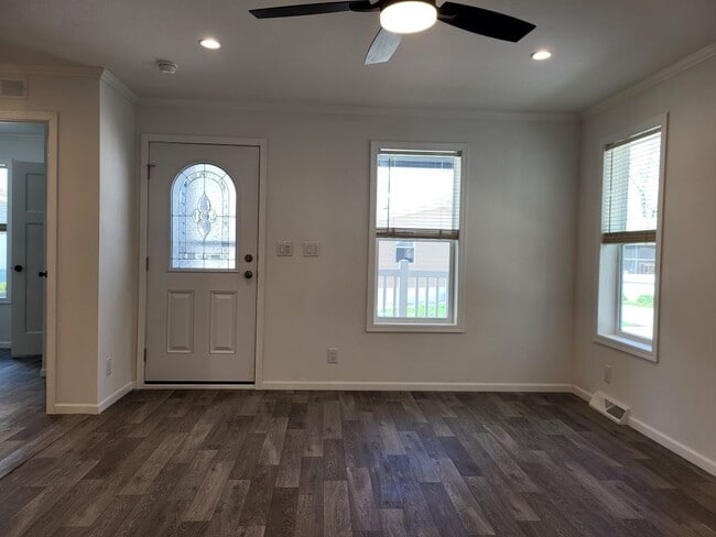 1143 Bayside Rd