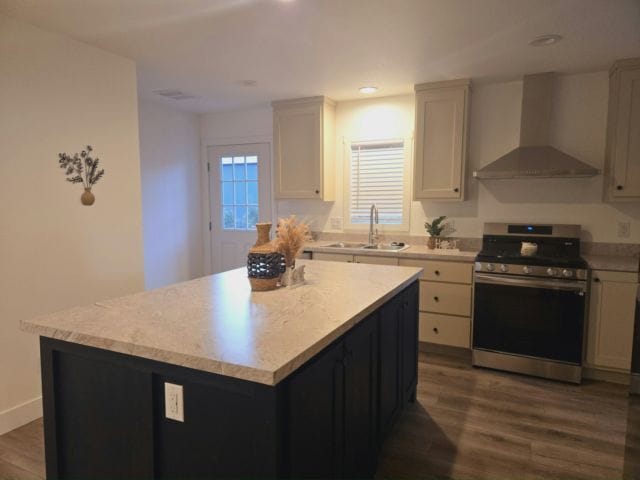 Photo - 825 N Lamb Blvd