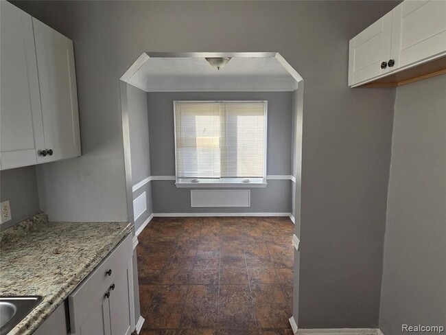 Photo - 19496 Braile St