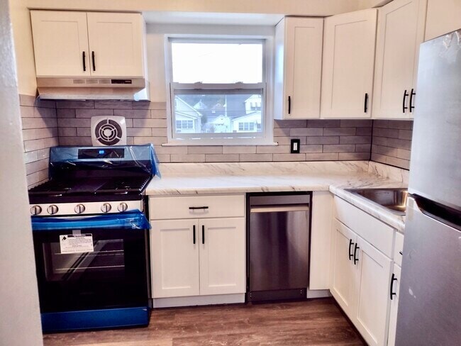 Photo - 54 Willett Ave Unidad 1A