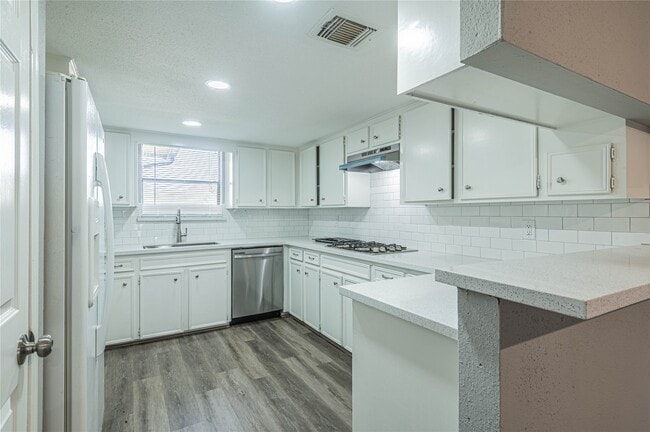 Photo - 9462 Fuqua St