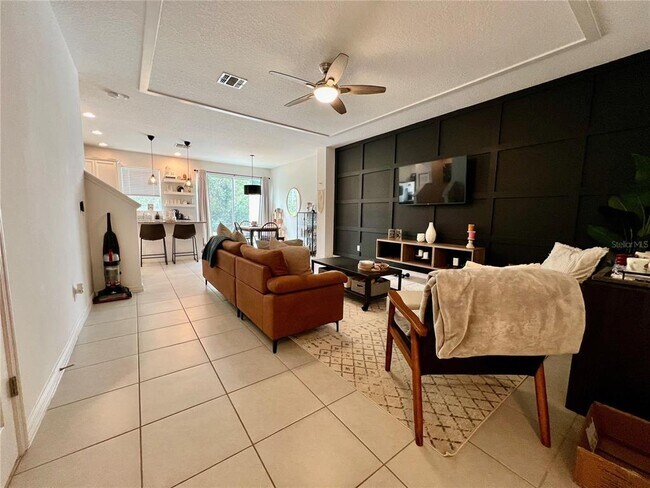 Photo - 6874 Tussilago Way