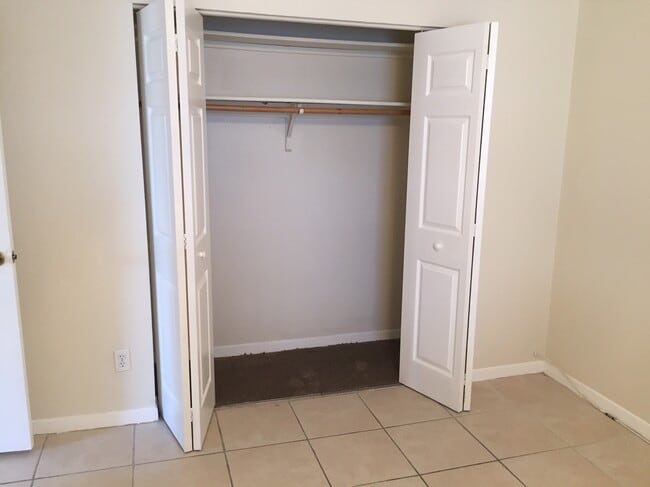 Photo - 942 San Christopher Drive Unit B