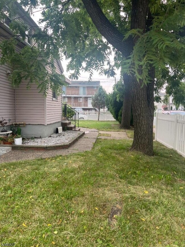 Photo - 631 Worth Ave