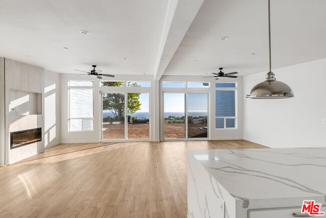 Photo - 30127 Cuthbert Rd