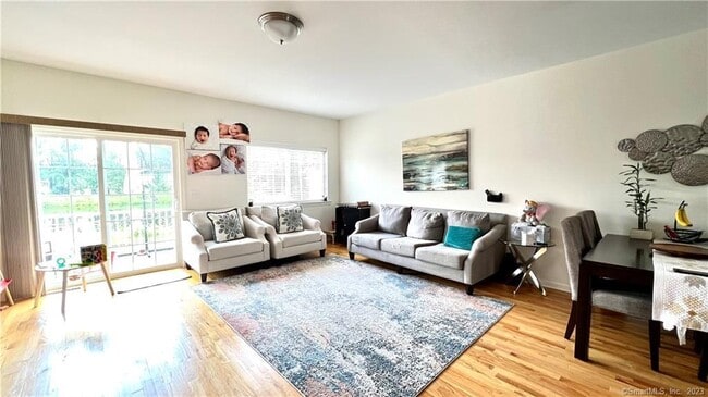 Photo - 116 Pepin Pl Unit 116