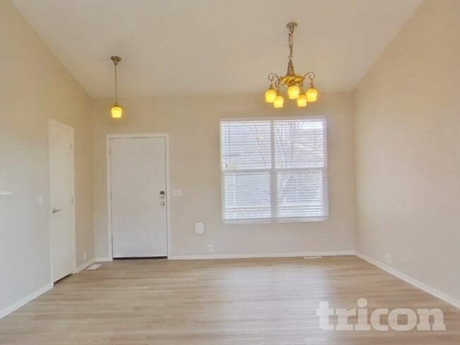 Photo - 11914 Rodez Grove