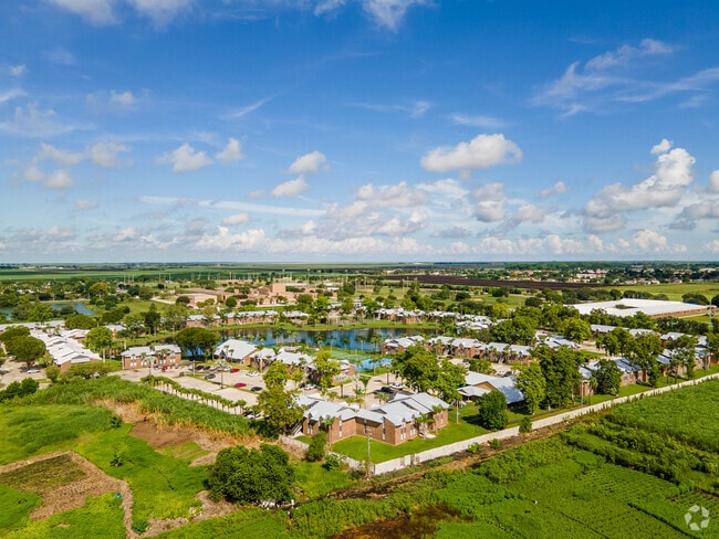 Lake View Villas