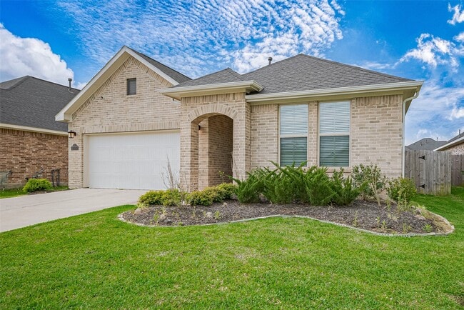 Photo - 31415 Conover Dr