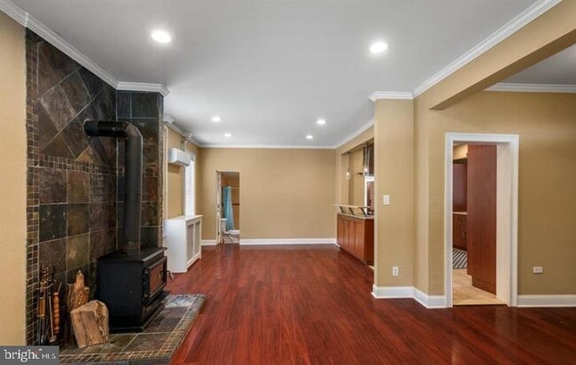 Photo - 62 Waterloo Ave