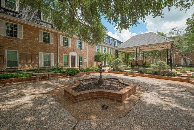Building Photo - 359 N Post Oak Ln Unit 225 Rental