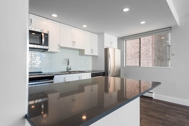 Photo - 1629 Haro Street