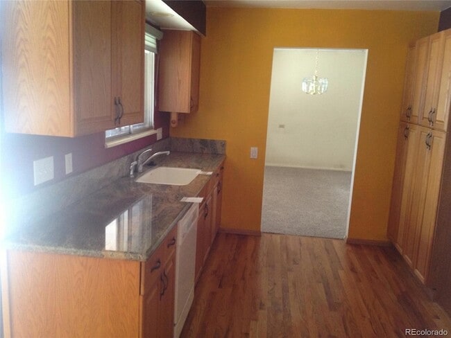 Photo - 10989 Roseanna Dr