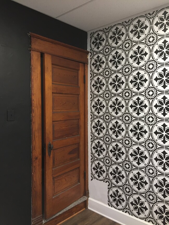 Photo - 328 E Walnut Street