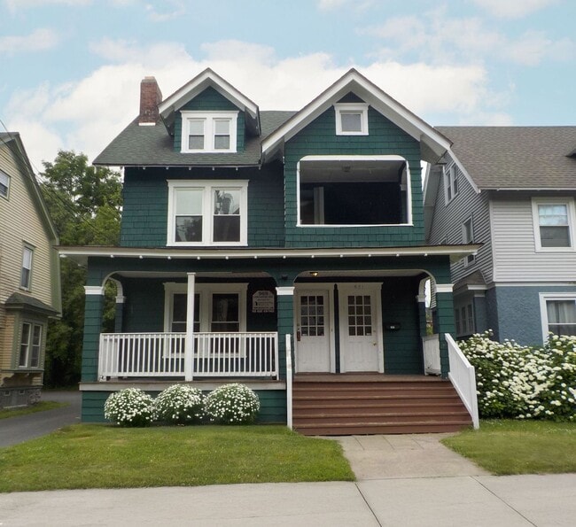 Building Photo - 969 Lancaster Ave Unit Lancaster 969