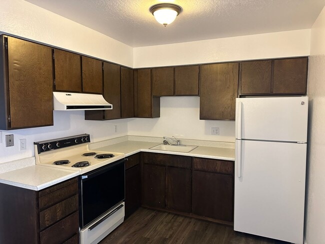 1560 G St