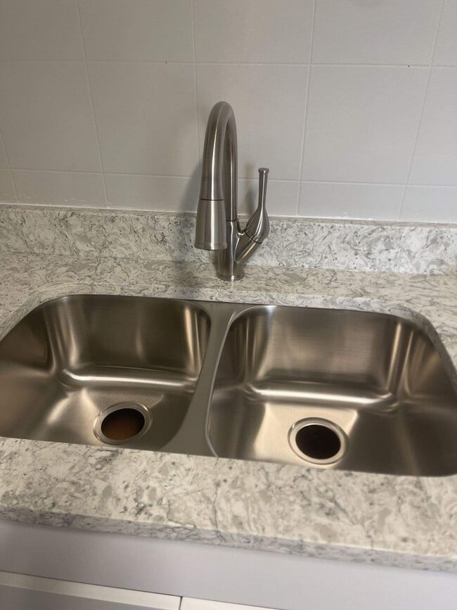 Photo - 2 bedroom House for Rent