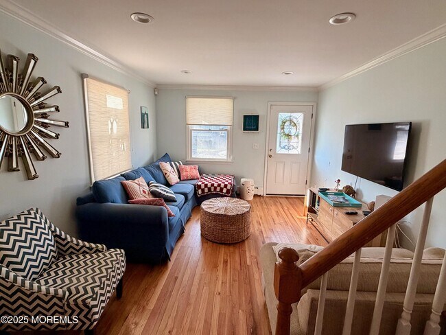 Photo - 7 Atlantic Ave