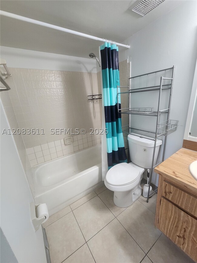 10004 Twin Lakes Dr Unit 36-F