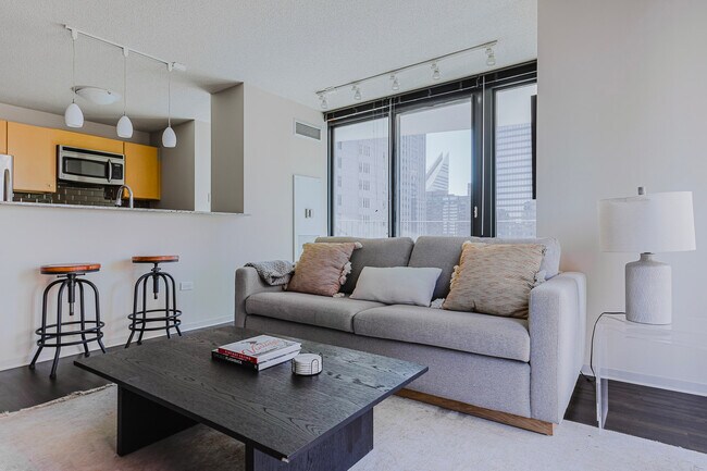 225 N Columbus Dr Unit SI FL23-ID1425