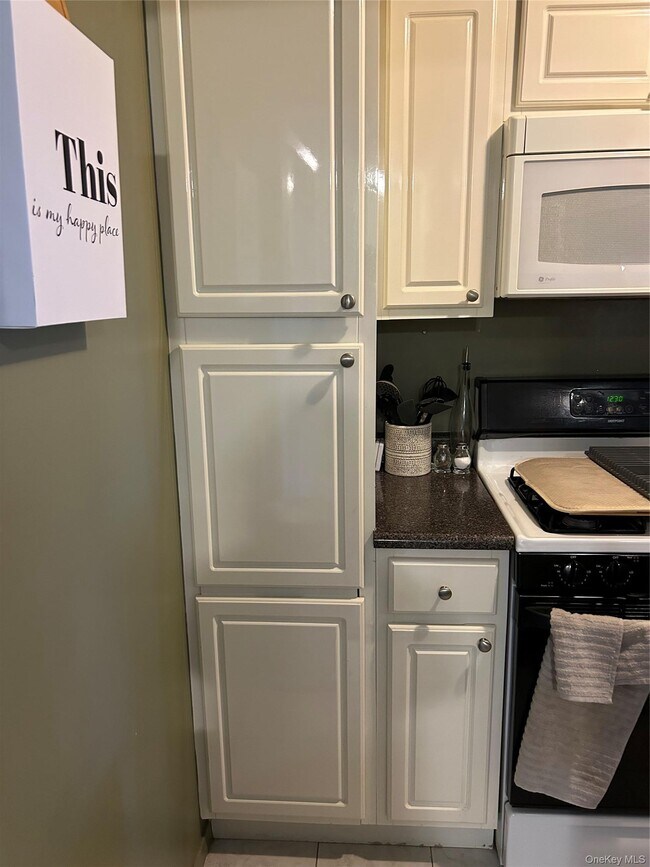 Photo - 8 Charles Ln Unit 2B