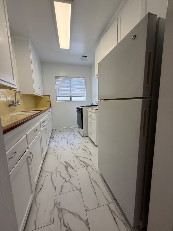 Photo - 5826 Gregory Ave Unit 4