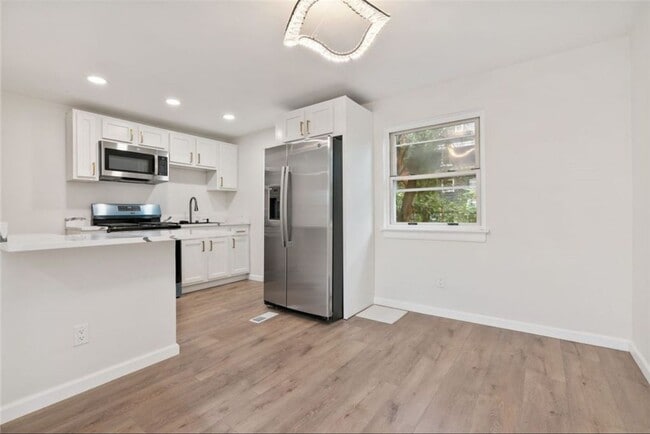 Photo - New 2 Bed/1 Bathroom Renovation in Swissvale!