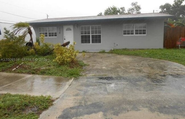 Photo - 736 NW 2nd Terrace